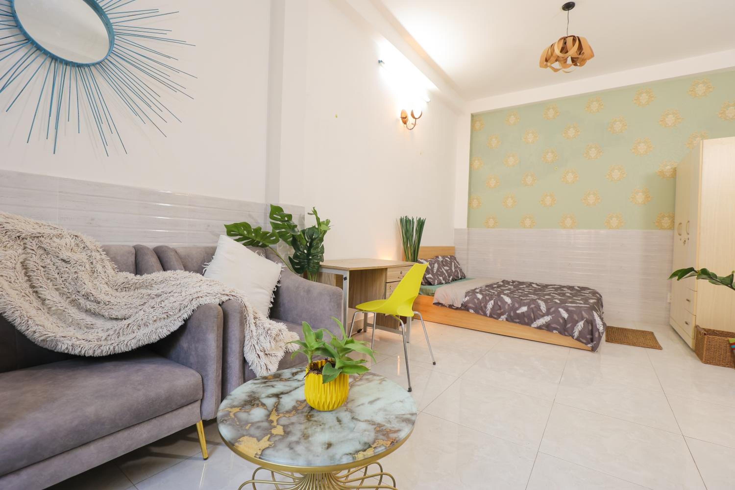 Cozy studio in Phu Nhuan District near District 1