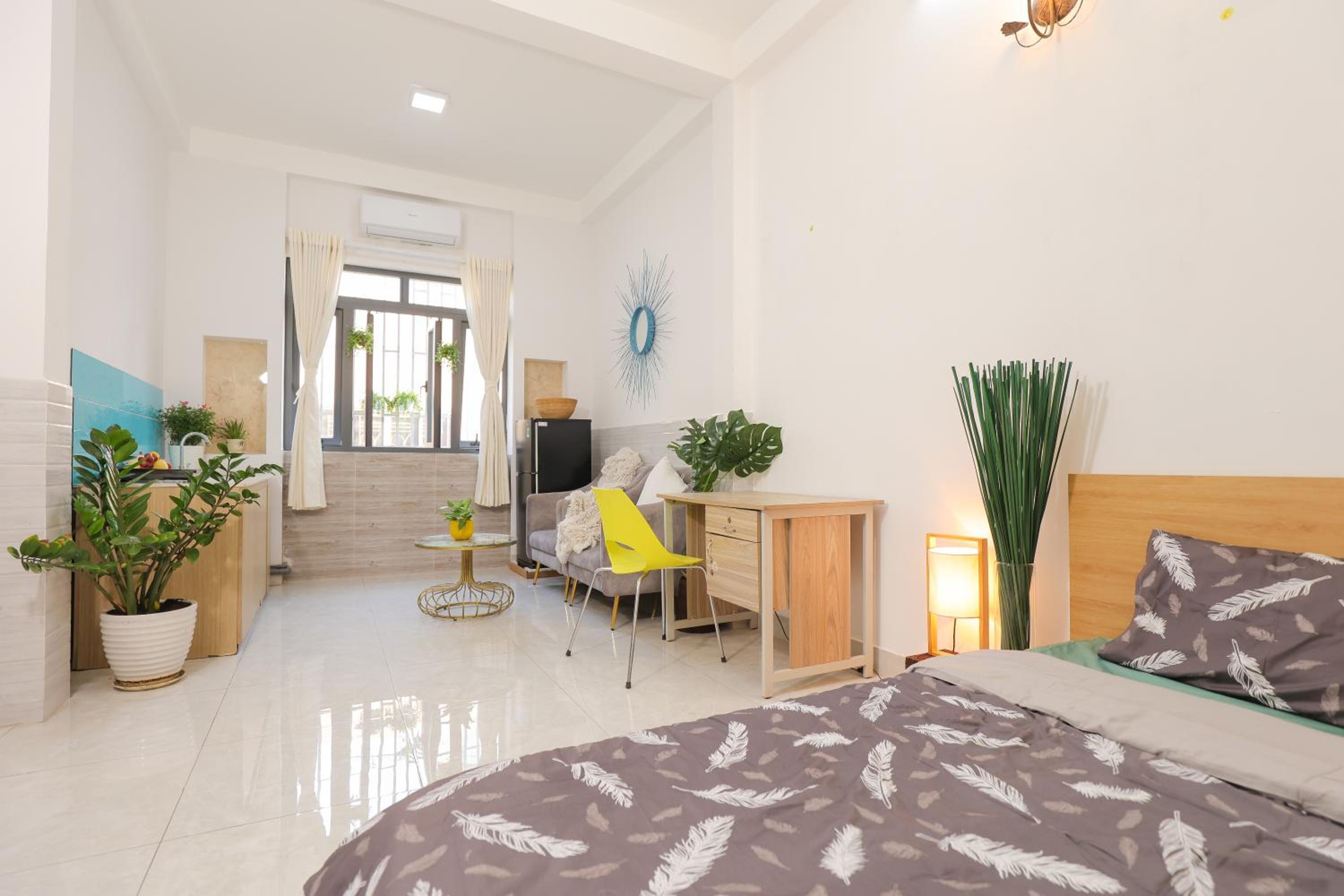 Cozy studio in Phu Nhuan District near District 1