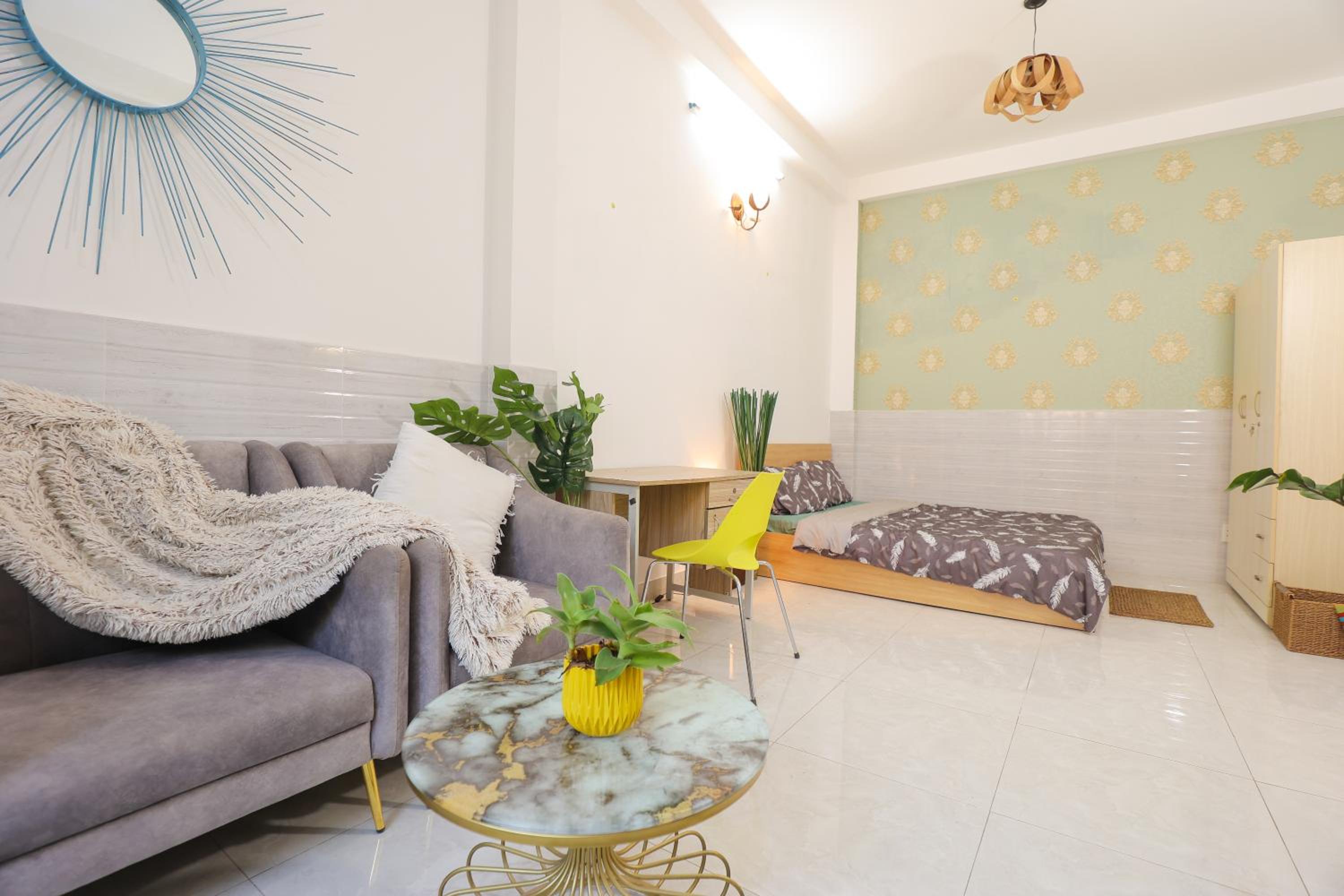 Cozy studio in Phu Nhuan District near District 1