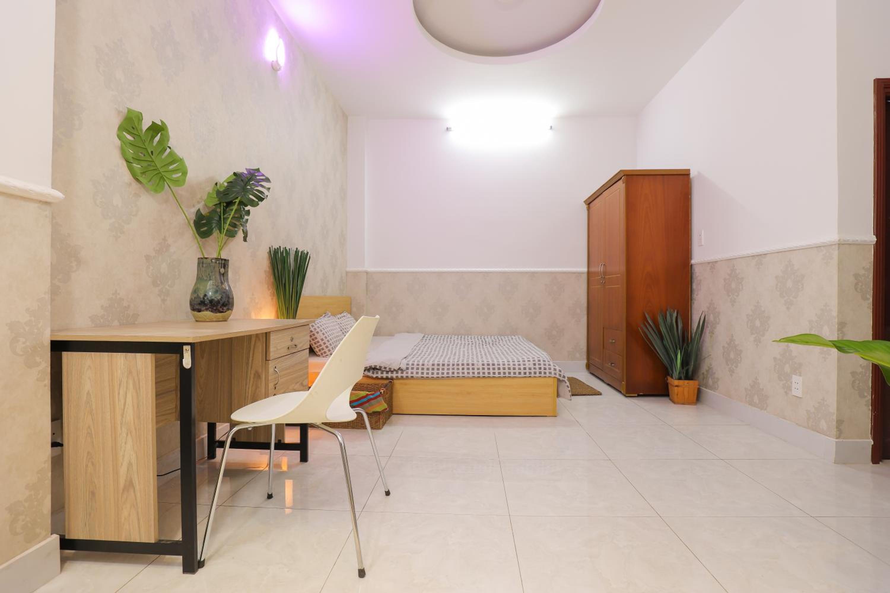 Cozy studio in Phu Nhuan District near District 1