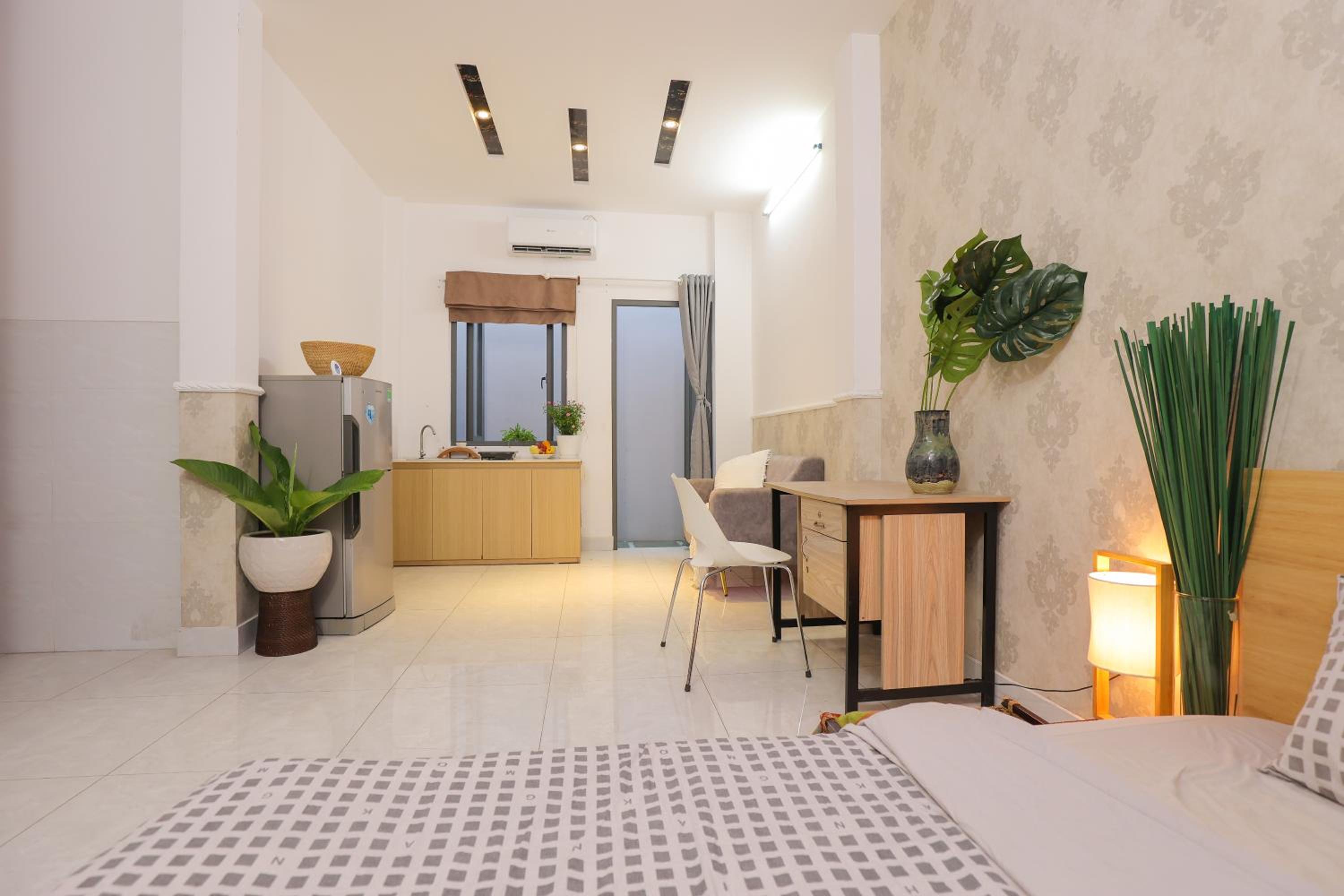 Cozy studio in Phu Nhuan District near District 1