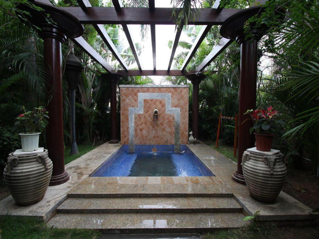 Sanya Haitang Bay Nantian Hot Spring Resort