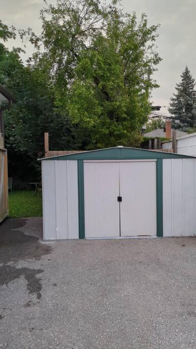 Multiple Fair Price Great Amenities Rooms