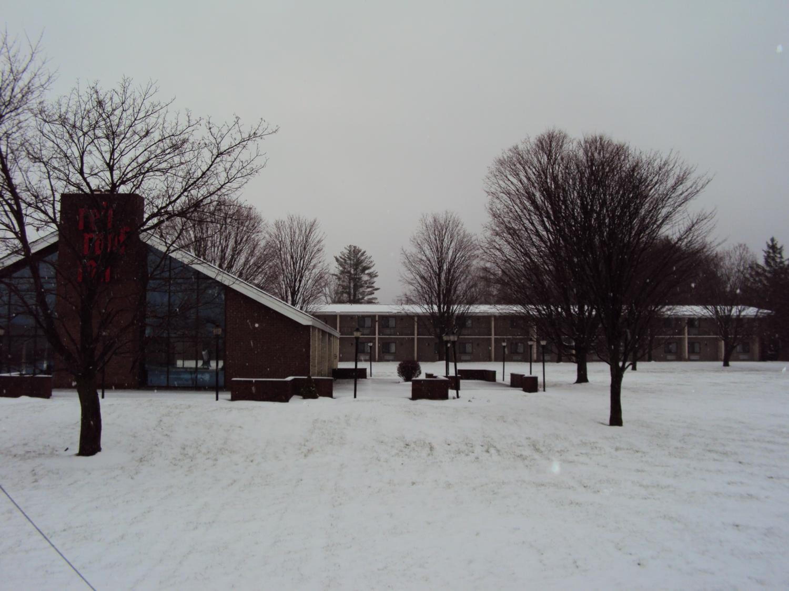 Rutland Vacations - Days Inn by Wyndham Rutland/Killington Area - Property Image 13