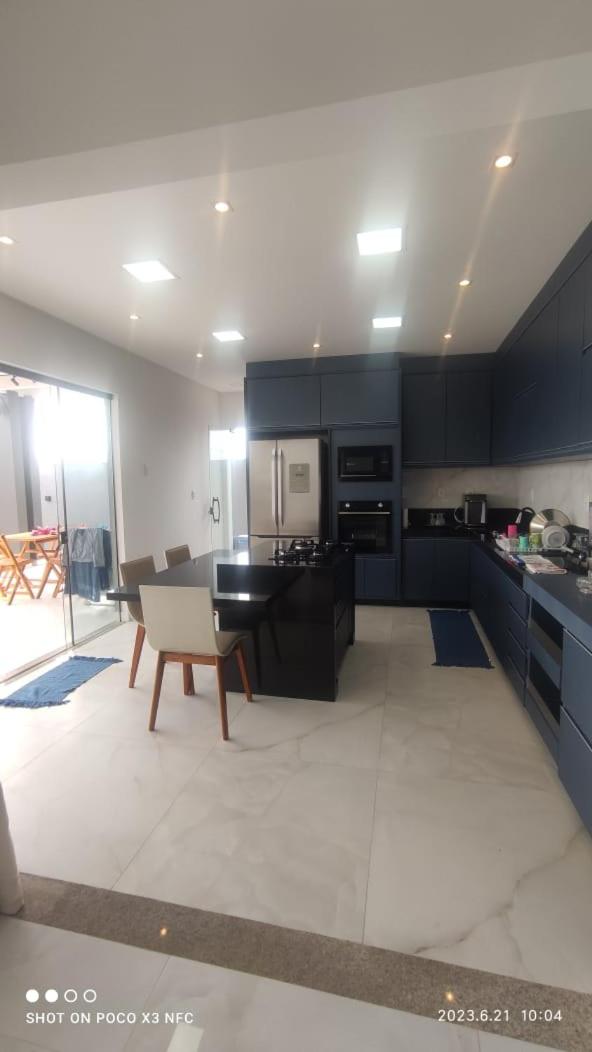 Excelente casa de praia 4 suítes em condomínio