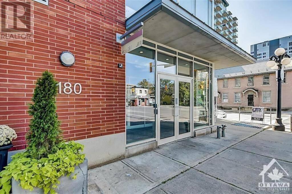 2 Bedroom Downtown Ottawa Condo