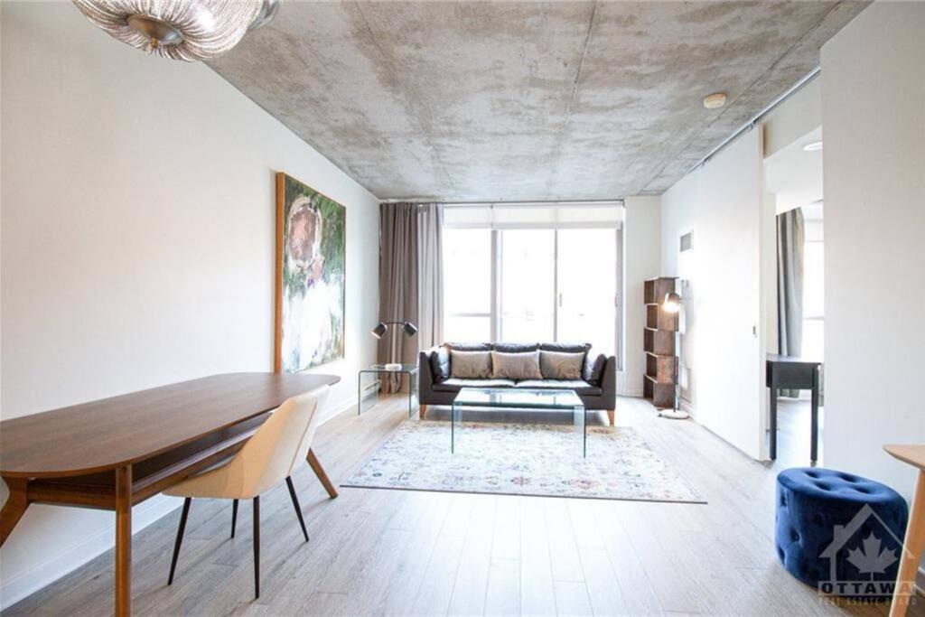 2 Bedroom Downtown Ottawa Condo