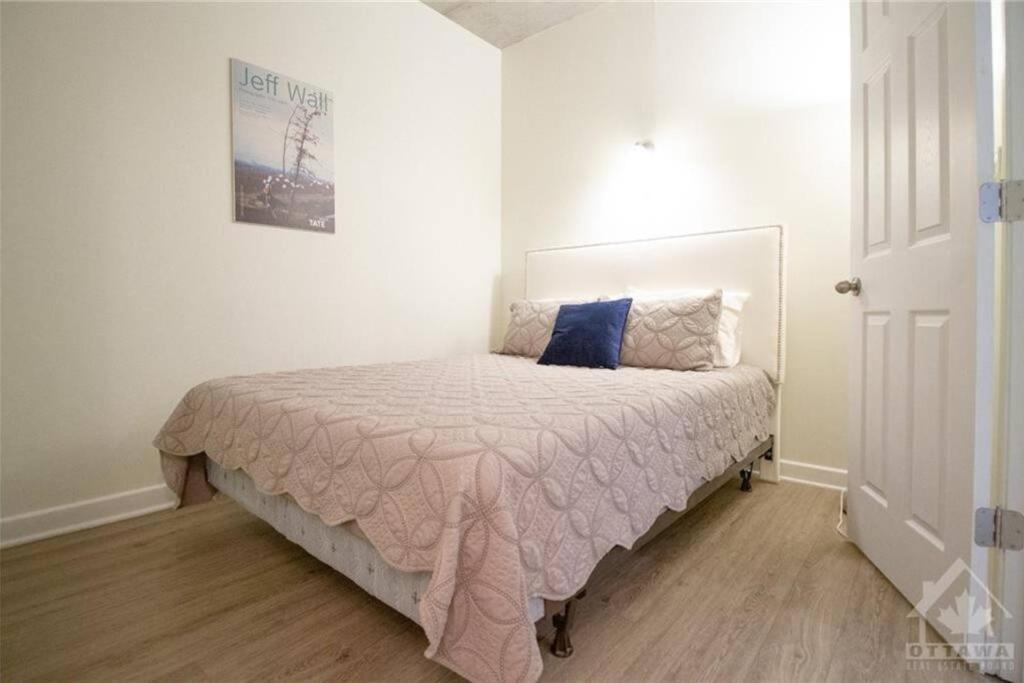 2 Bedroom Downtown Ottawa Condo