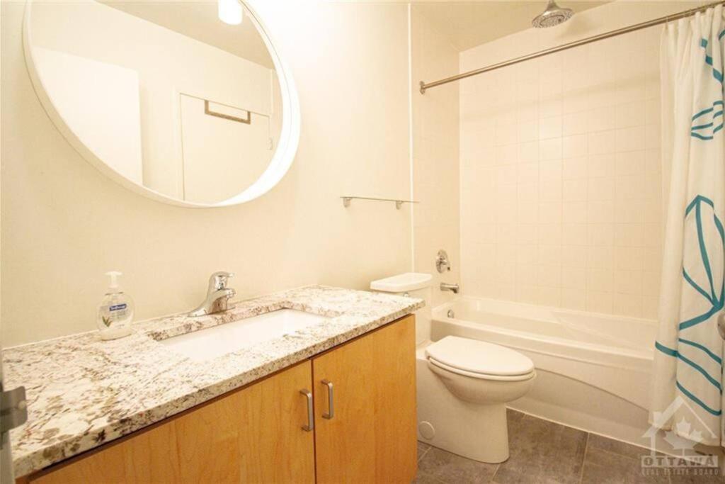 2 Bedroom Downtown Ottawa Condo