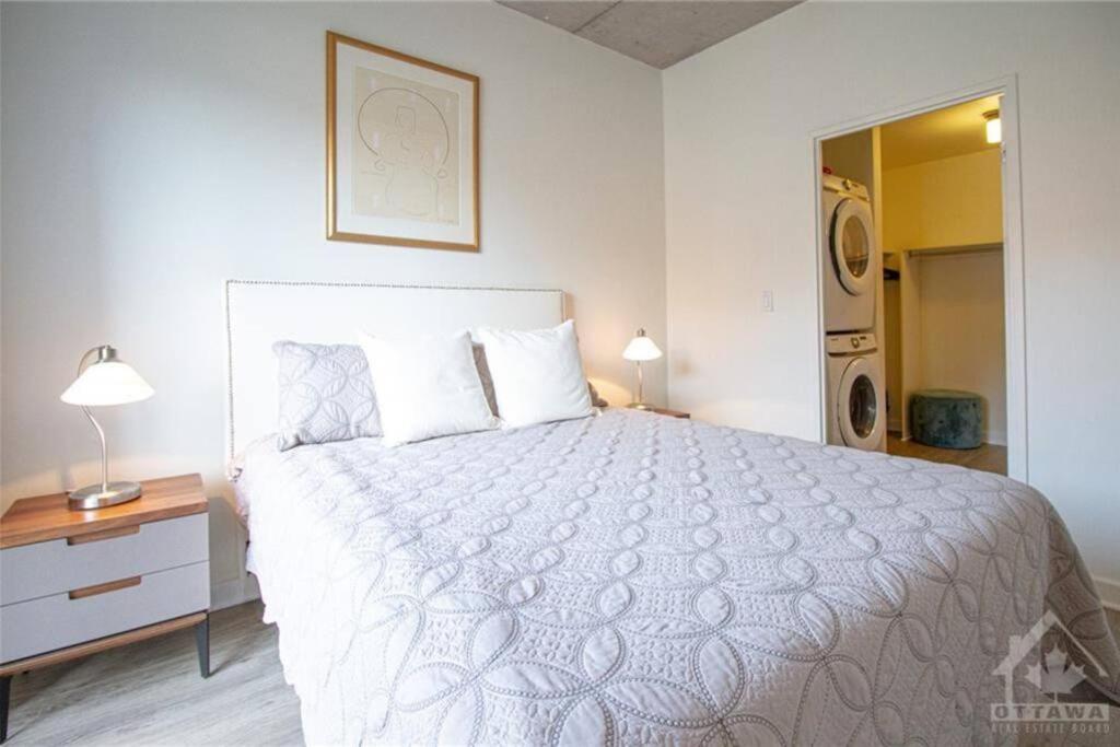 2 Bedroom Downtown Ottawa Condo