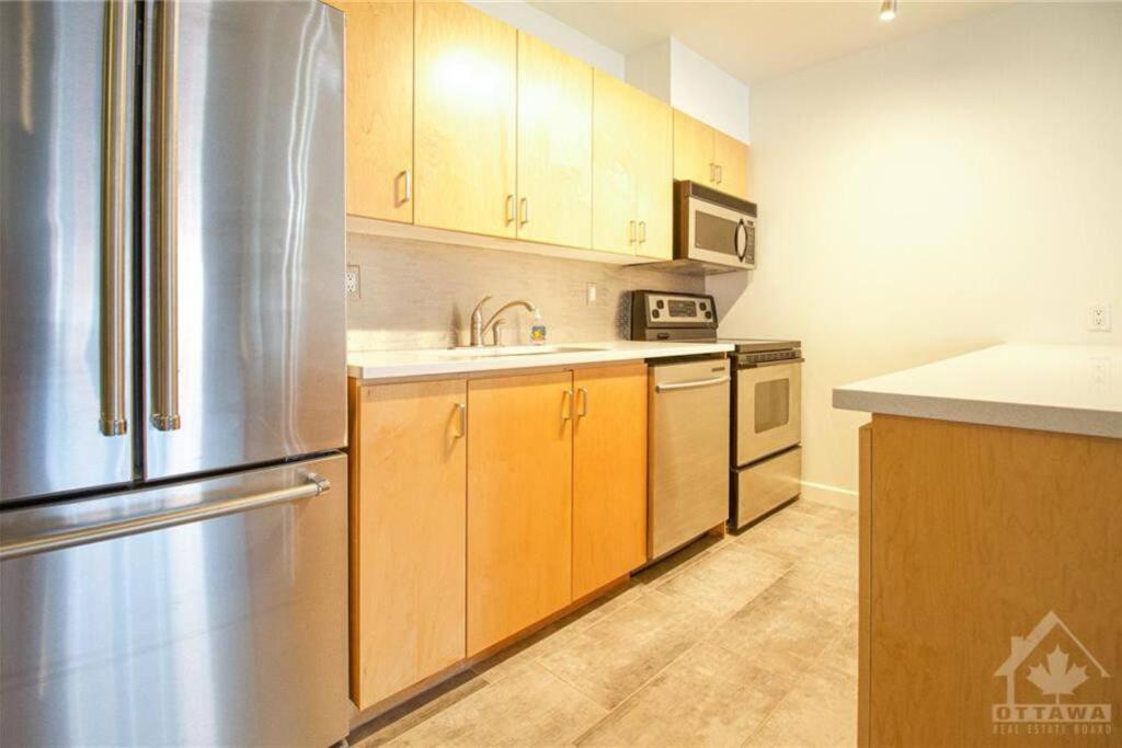 2 Bedroom Downtown Ottawa Condo