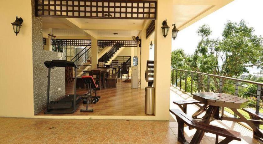 Seascape Resort