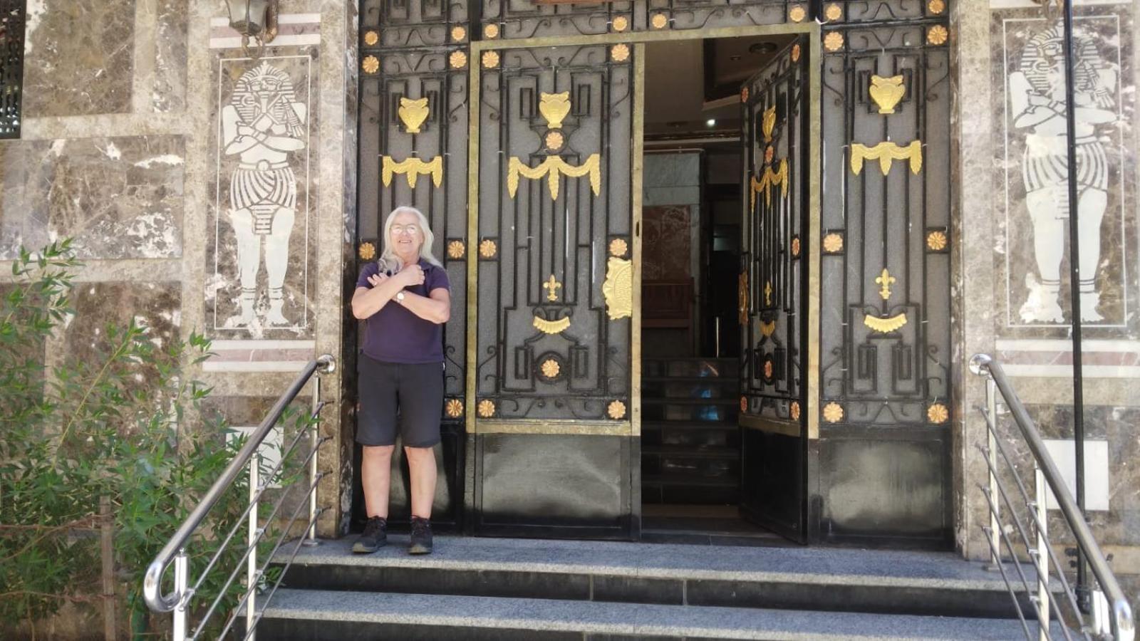 Susan's Guest House and Tours