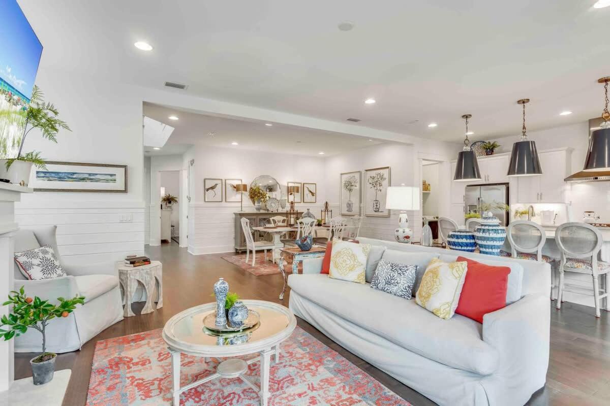 Beachy Keen Located in Luxurious Watercolor view 3