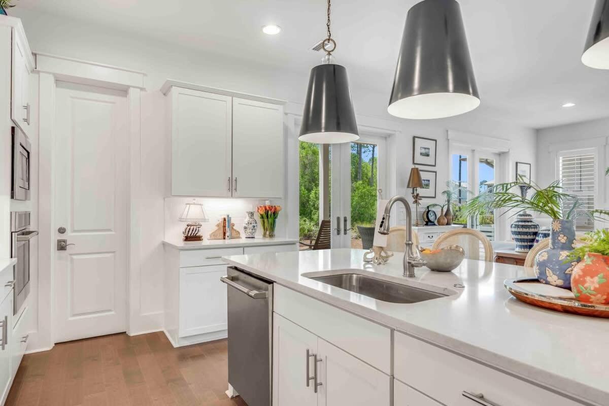 Beachy Keen Located in Luxurious Watercolor view 5