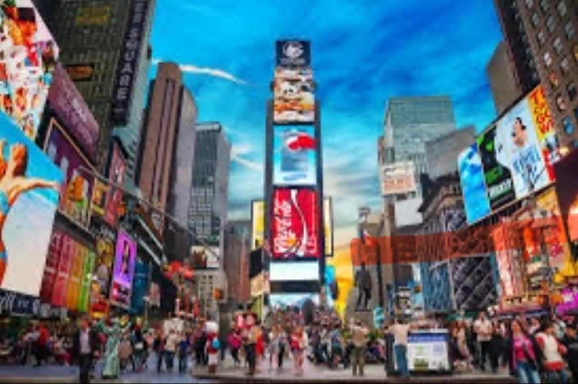 Times Square Luxe