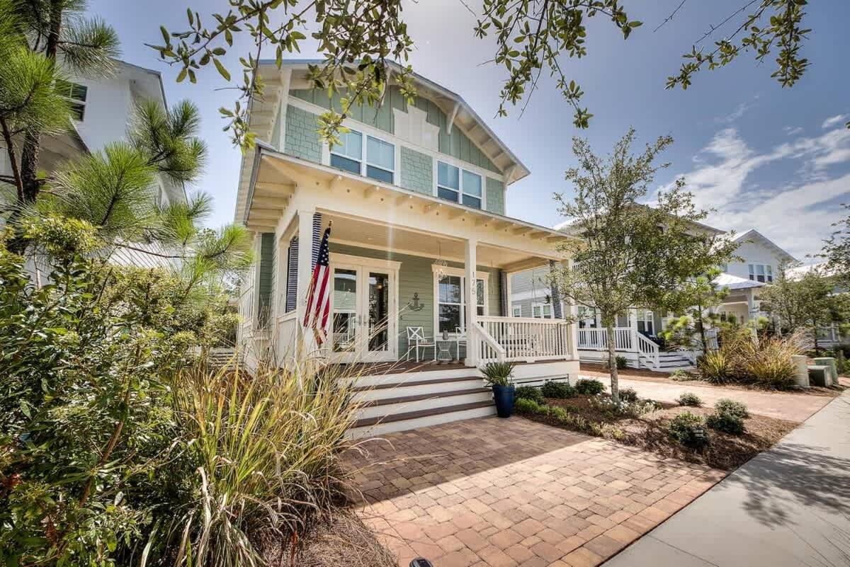Sea Esta in Luxurious Watercolor with Screened Porch & Free Bikes view 2