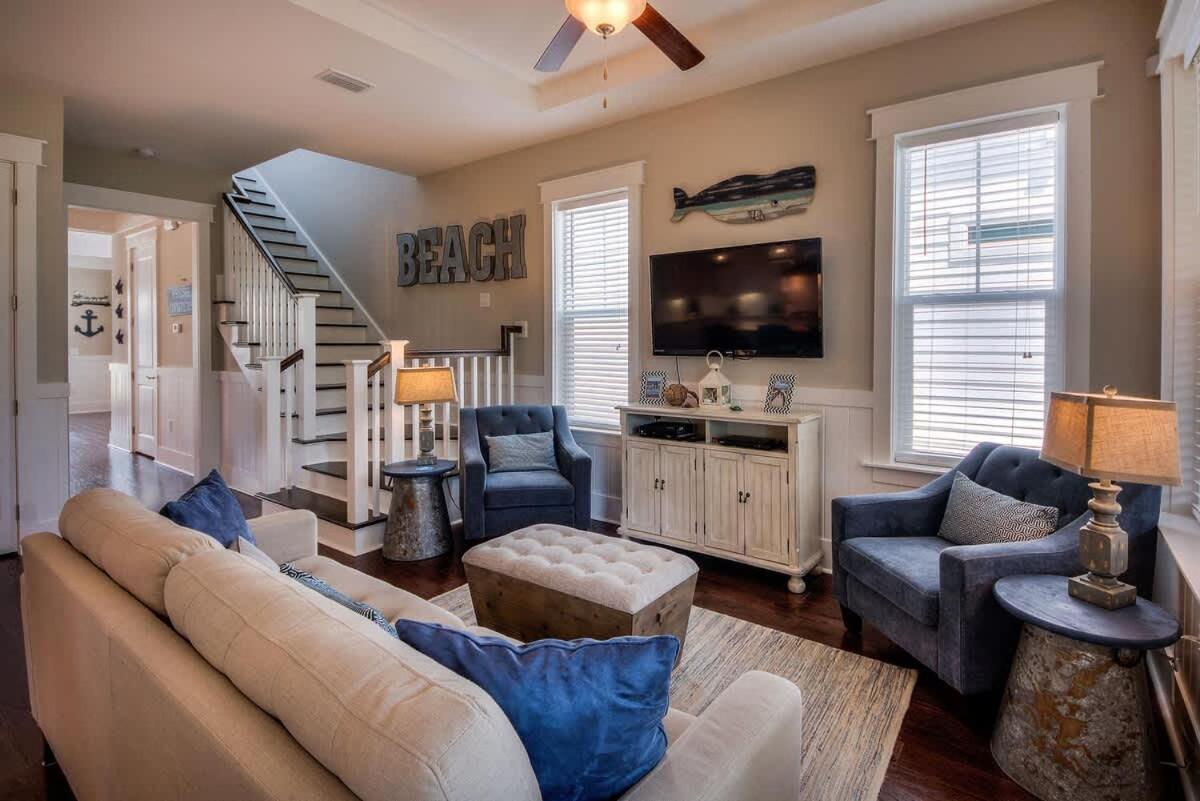 Sea Esta in Luxurious Watercolor with Screened Porch & Free Bikes view 4