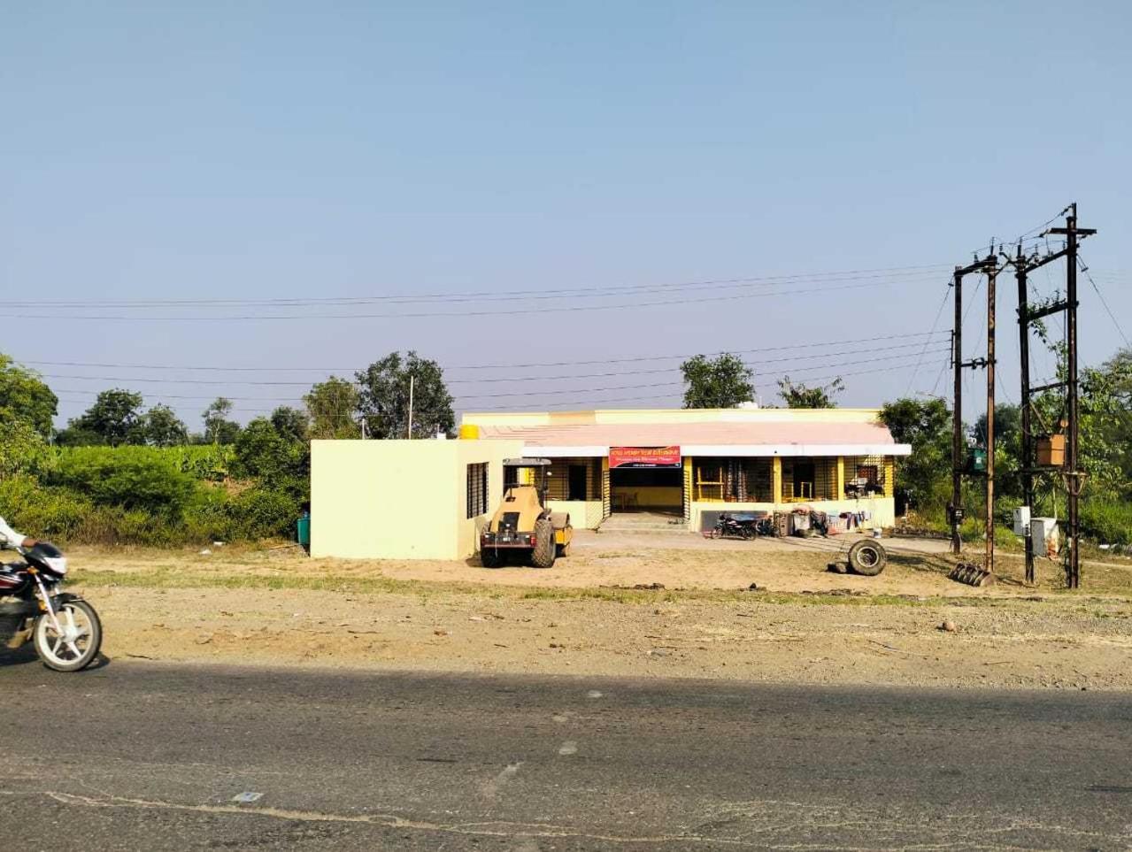 Hotel O Midwaytreat Burhanpur