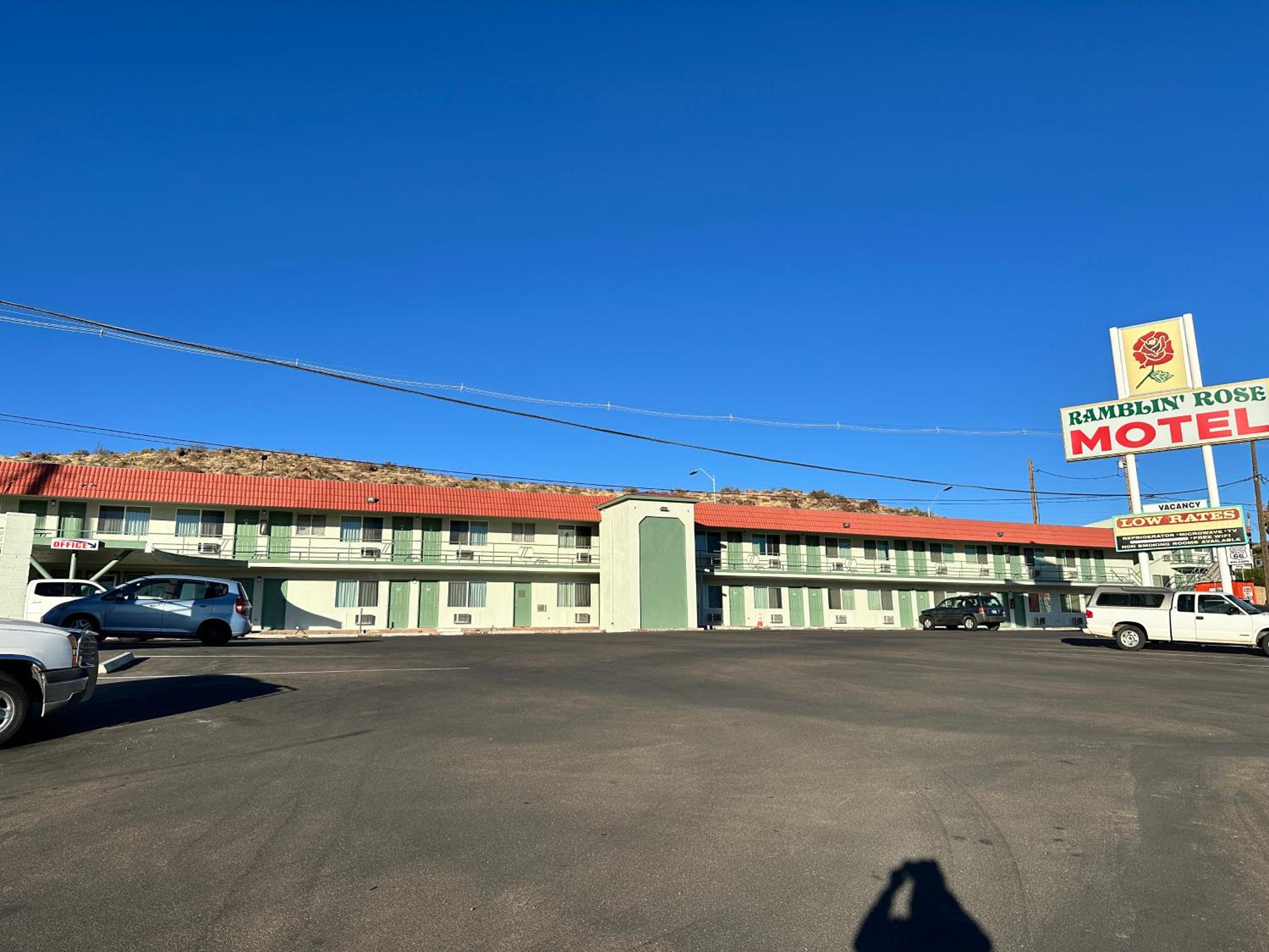 Kingman Vacations - Ramblin Rose Motel - Property Image 11