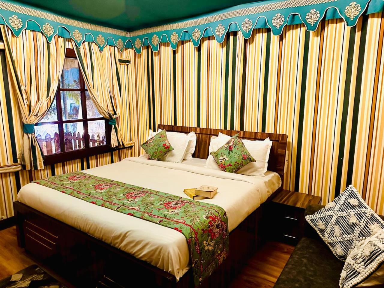 The Rasleela Resort