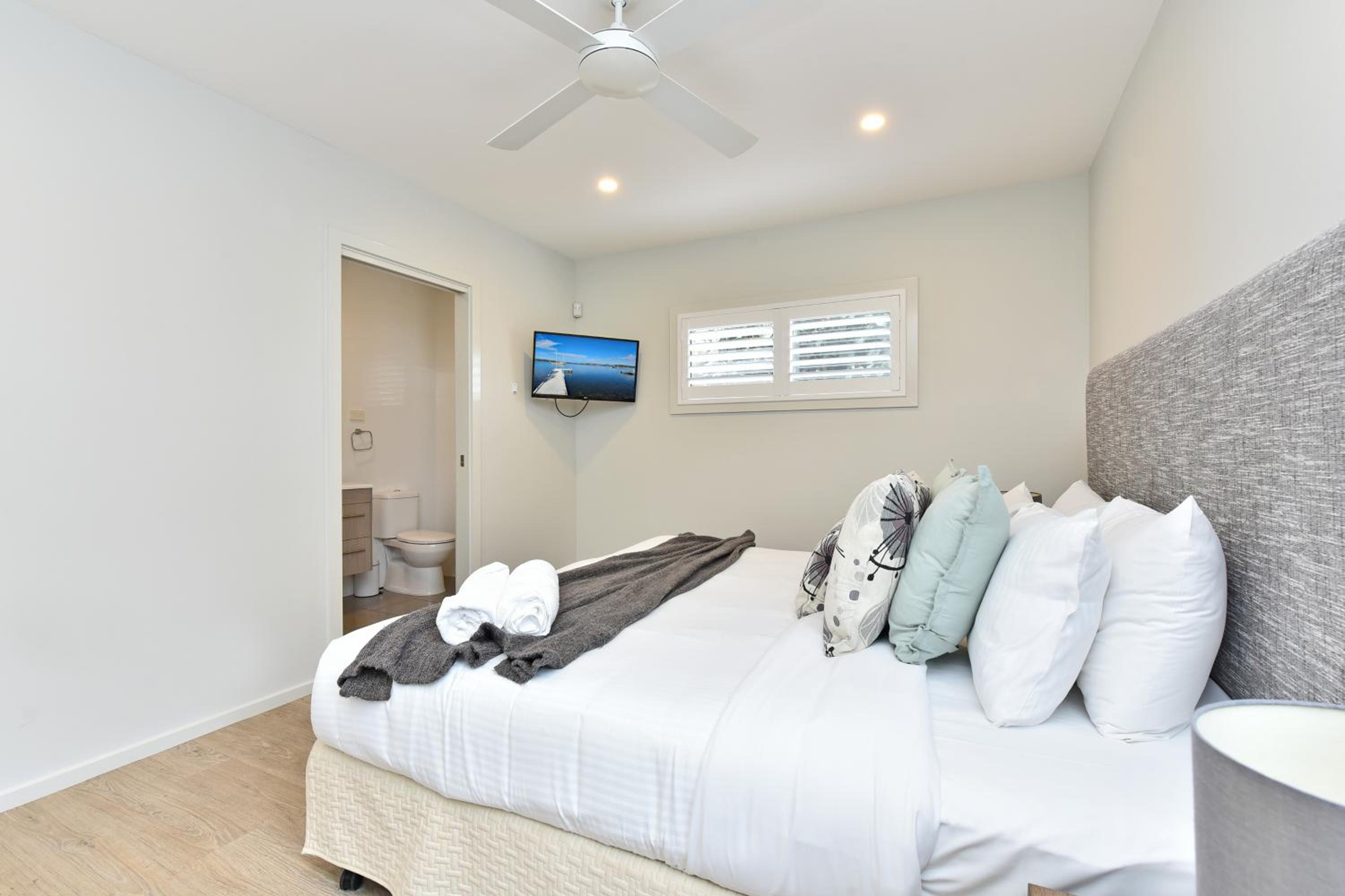 Caves Beach Villa Bombora