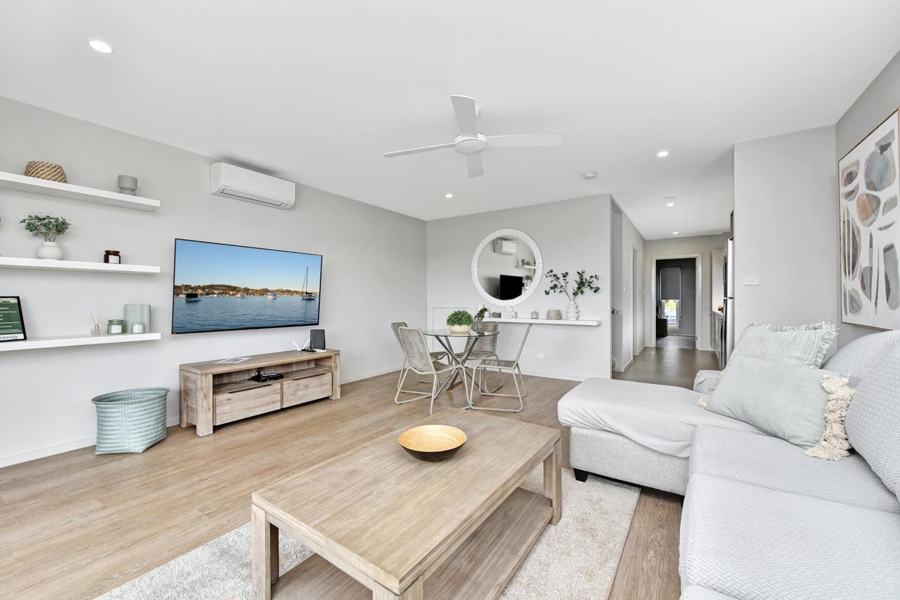 Caves Beach Villa Bombora