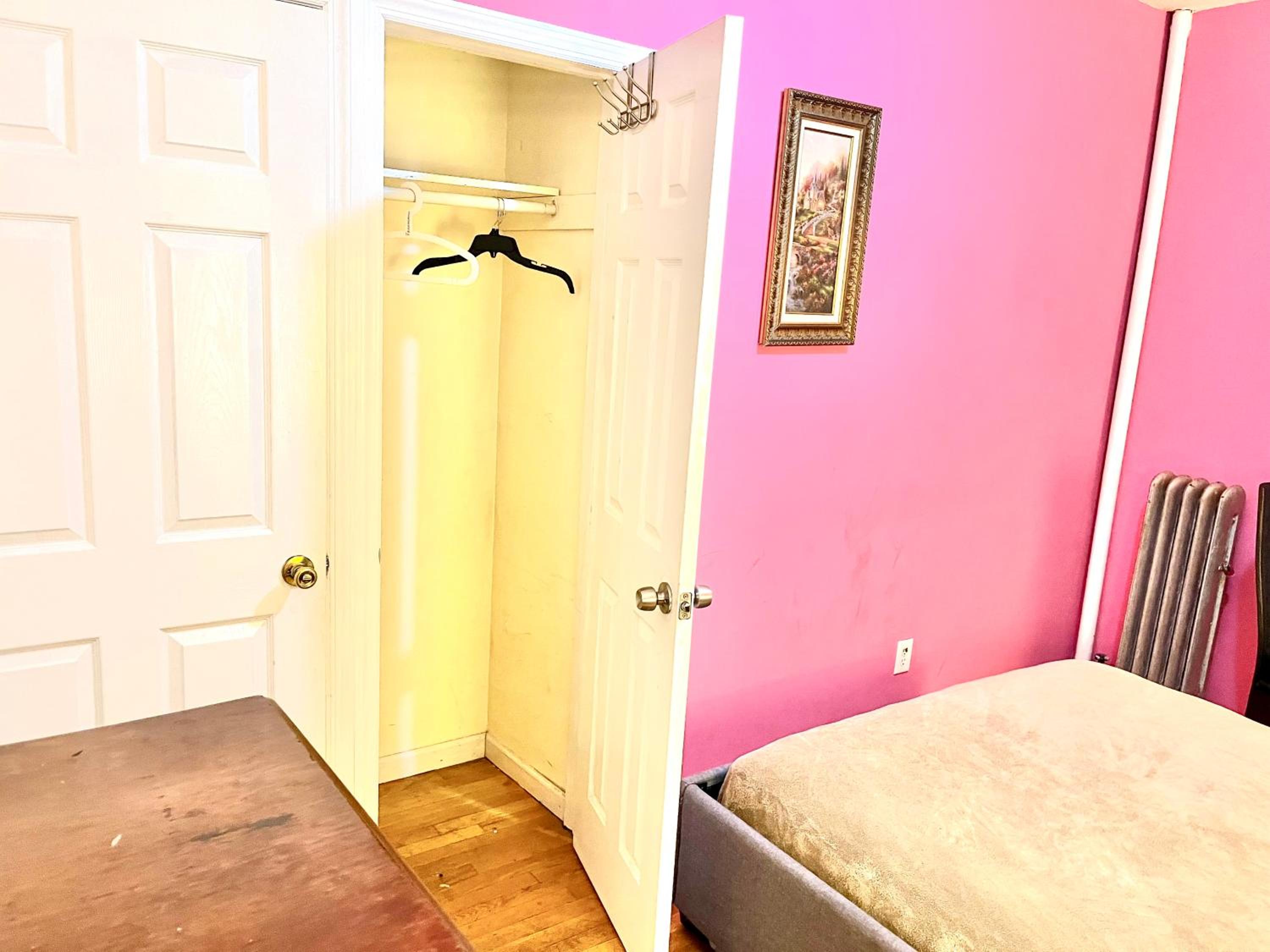 Single Bed Share Room by Month Manhattan