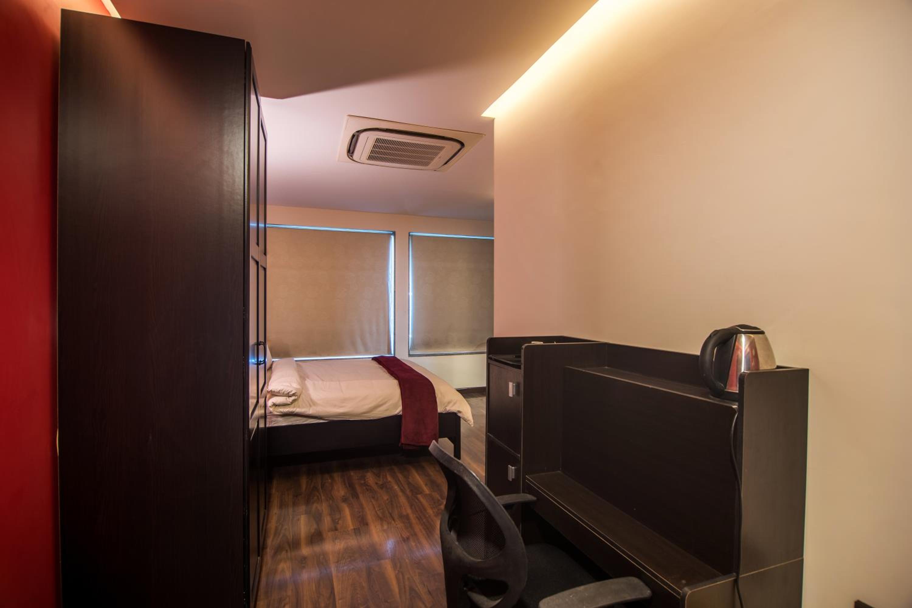 hotel room