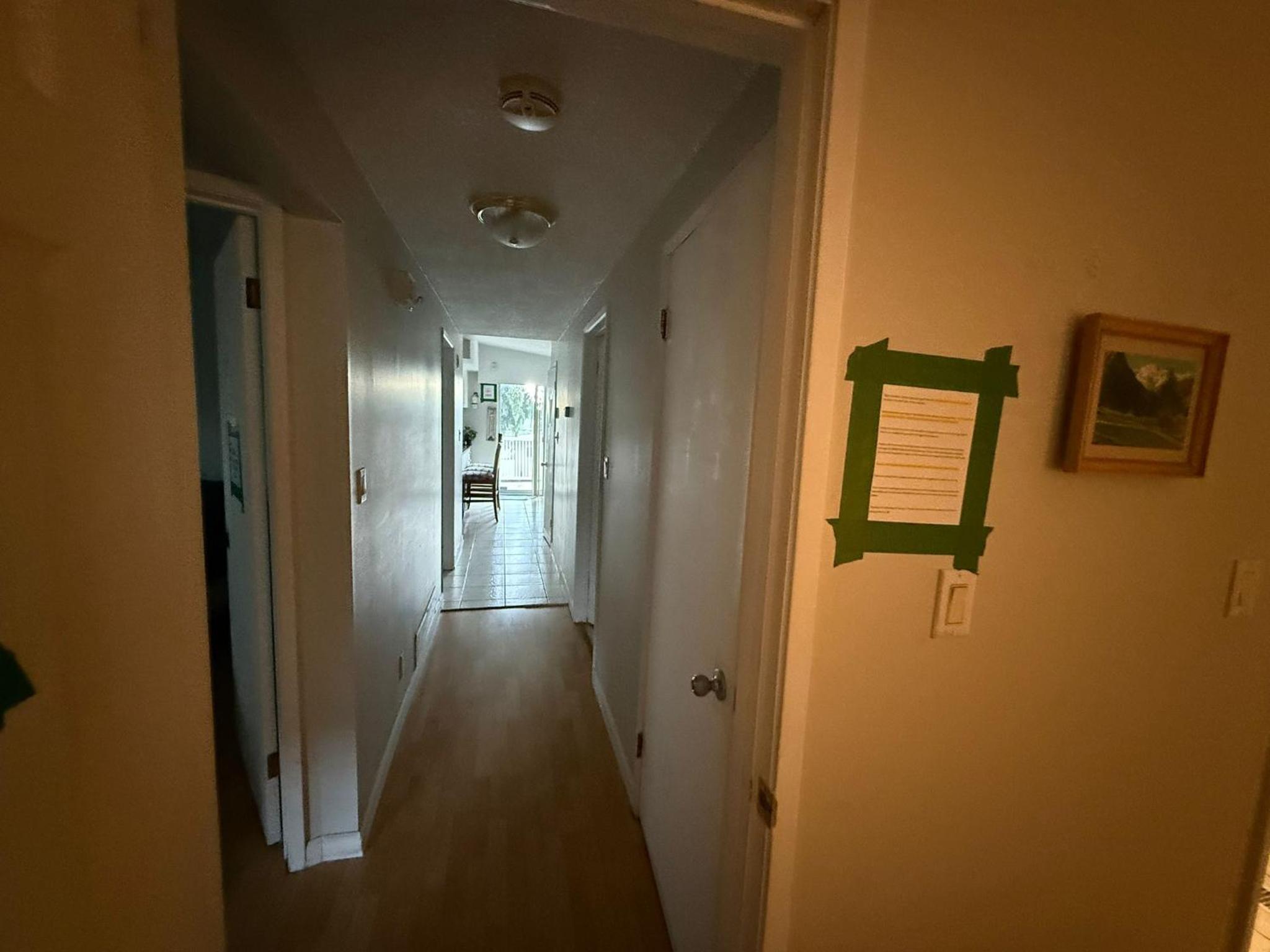 Deluxe Cozy Private Queen Room Central Surrey