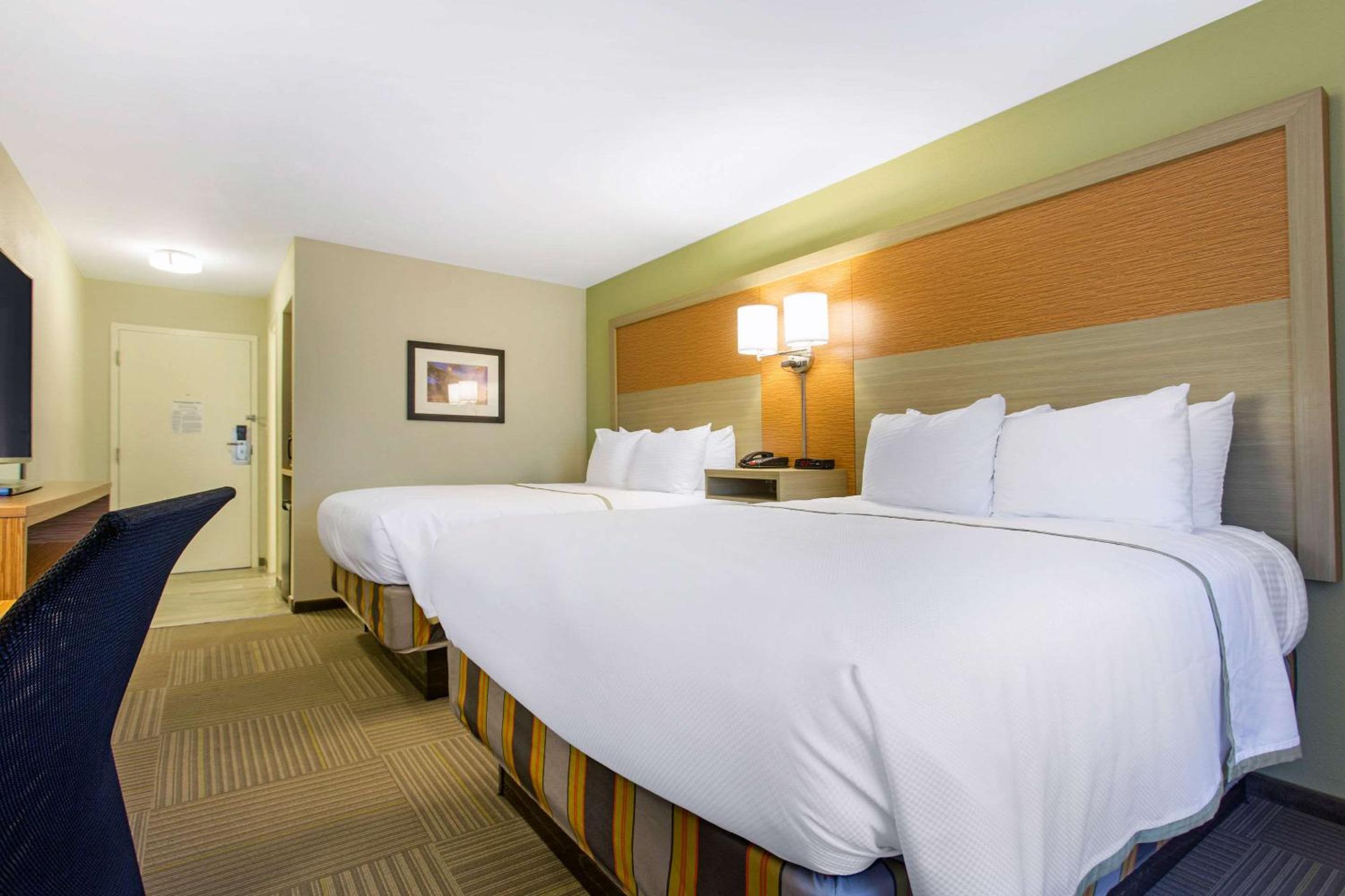 Gallus Stadium Park Inn, an Ascend Collection Hotel