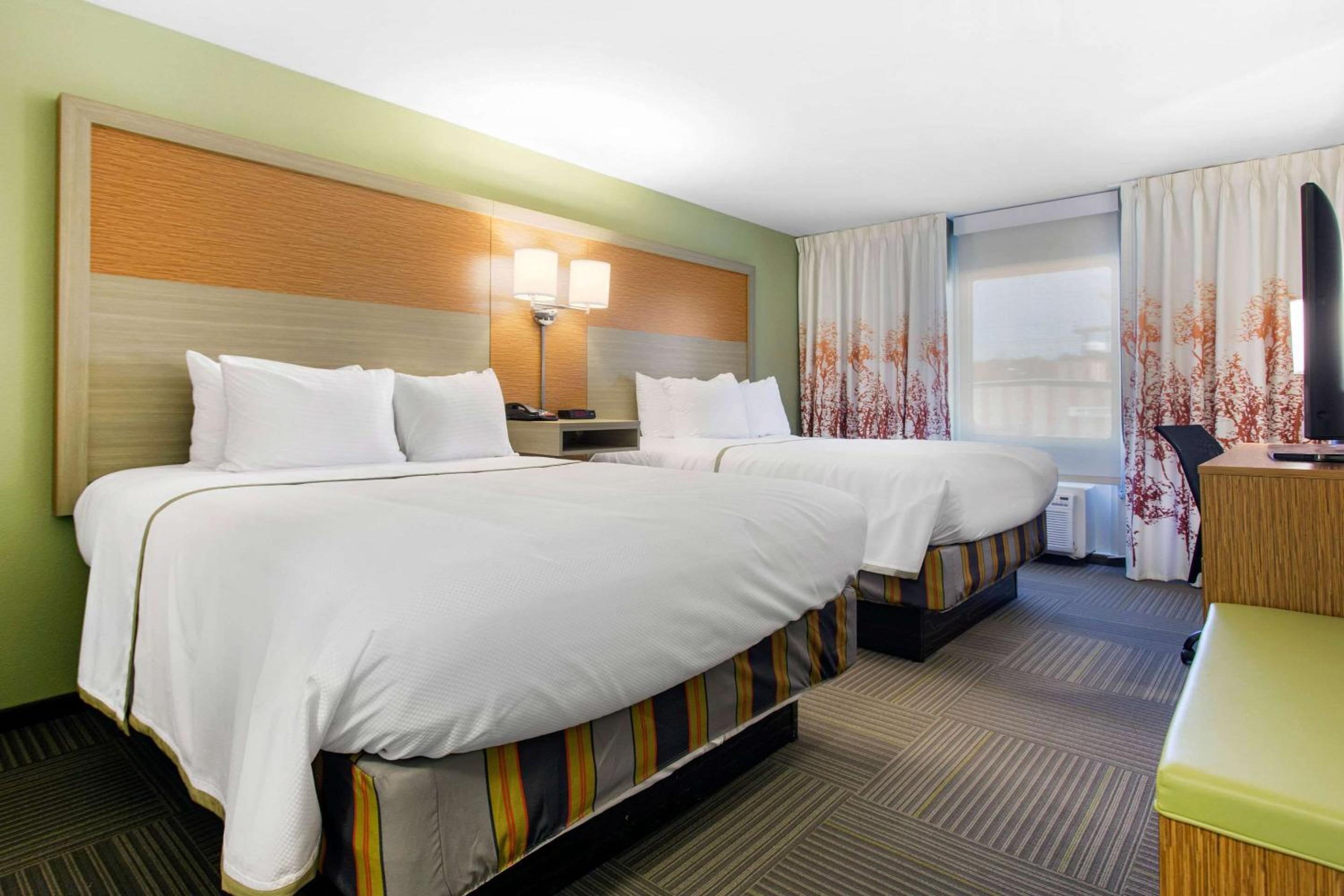 Gallus Stadium Park Inn, an Ascend Collection Hotel