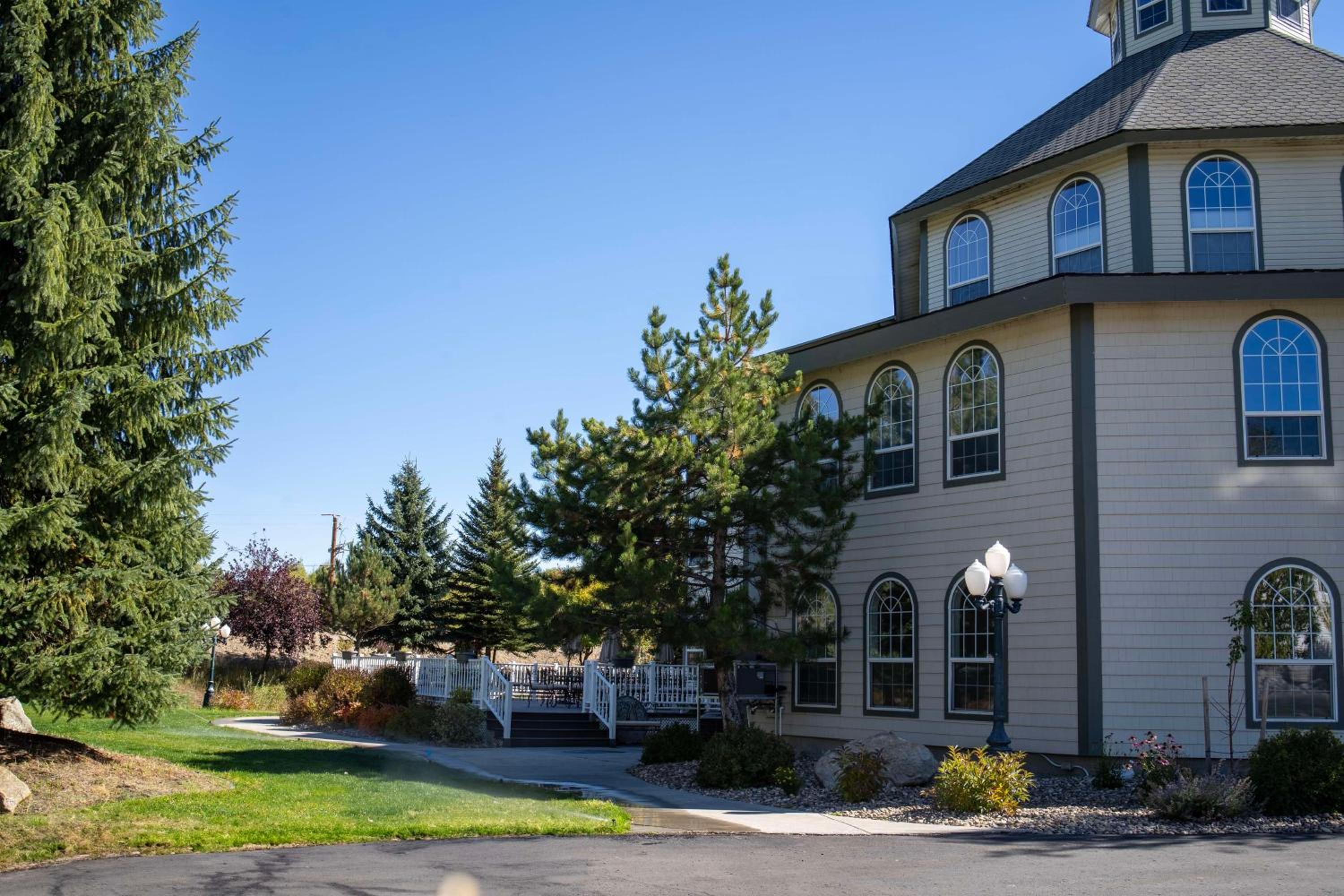 Hotel NoBo Cascade, Tapestry Collection by Hilton