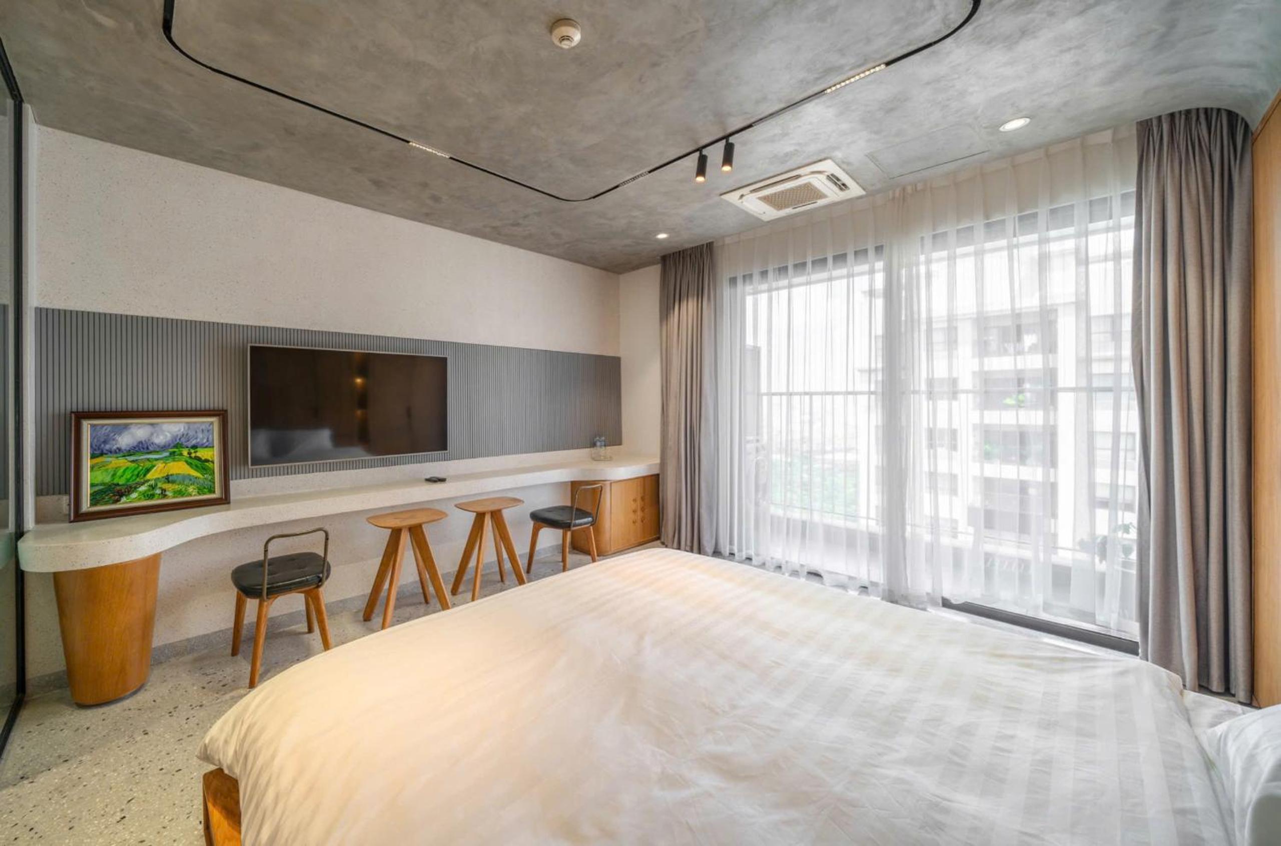 Sunny - D'capitale Tranquil Suites