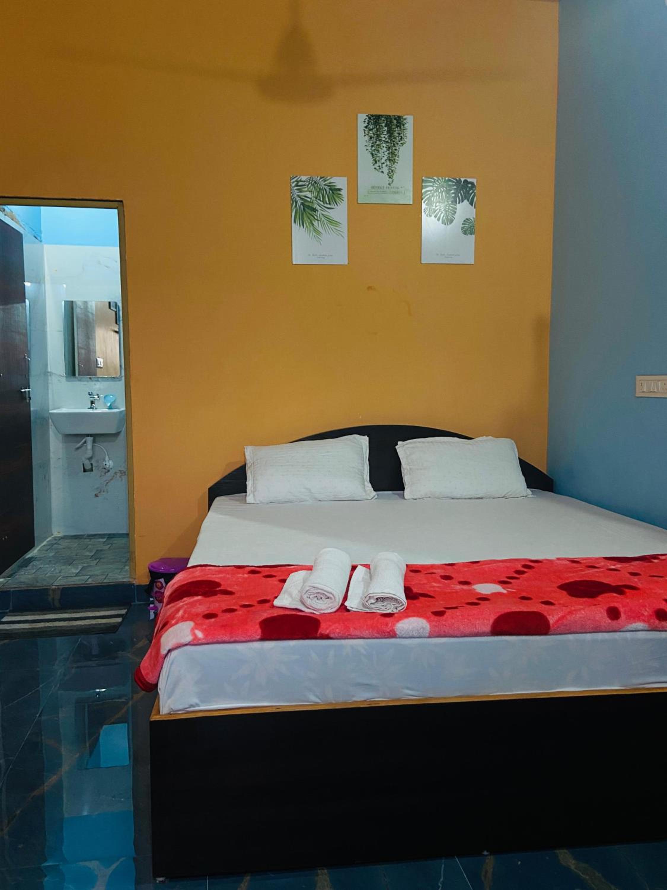 Varaha Homestay Hampi