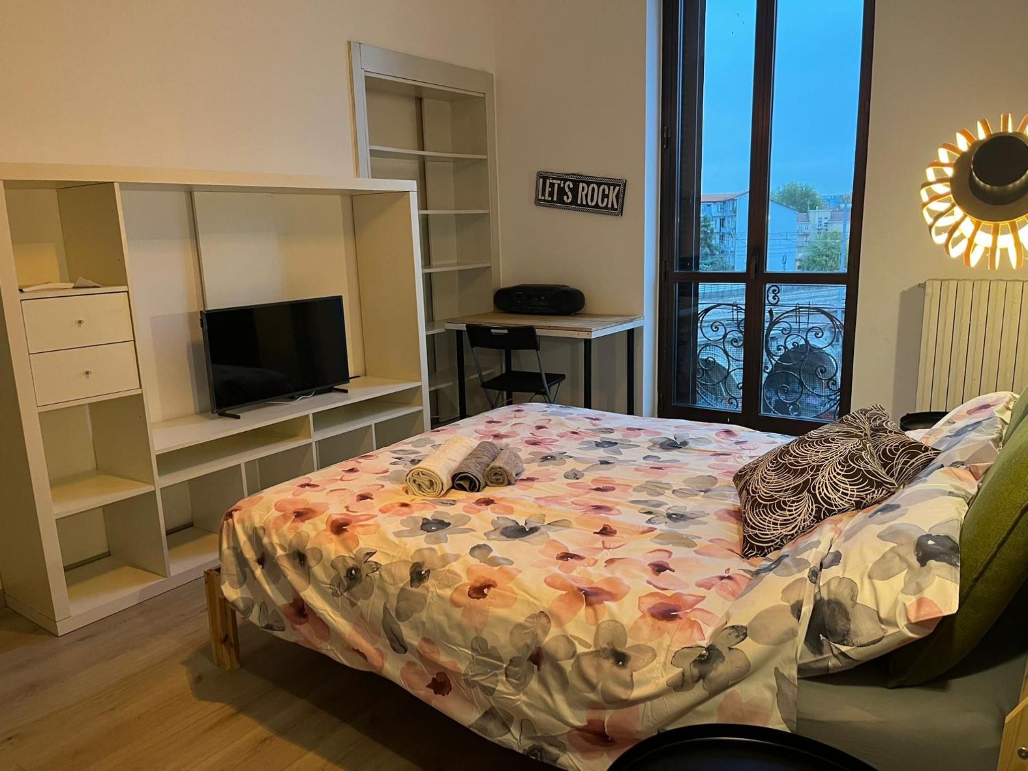 hotel room