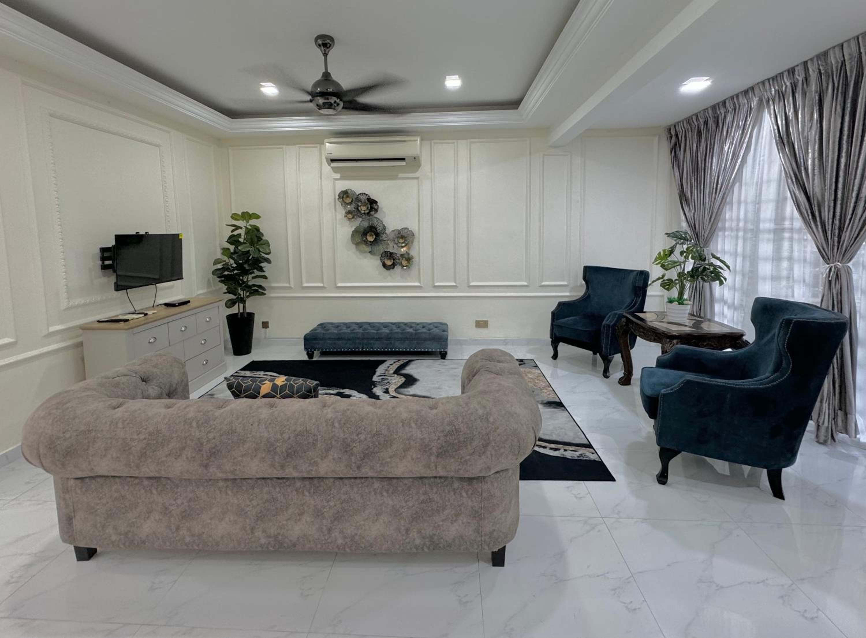 Modern 4BR Melawati Mall, KL EastMall, Zoo Negara, UIA IIUM