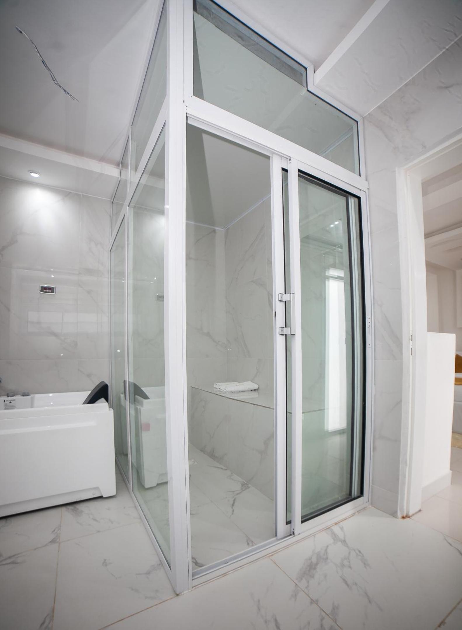 Kapreece Luxury Home