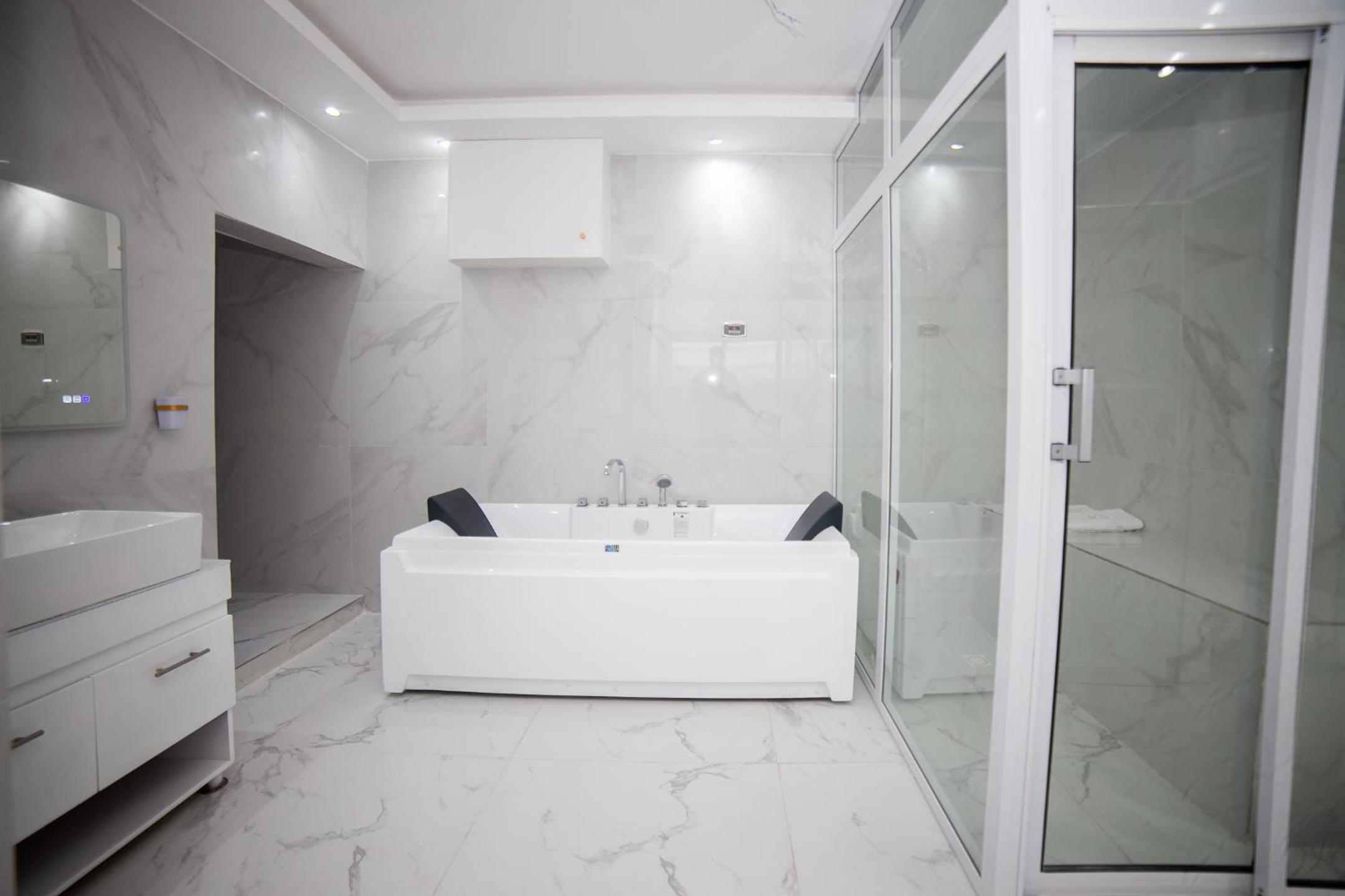 Kapreece Luxury Home