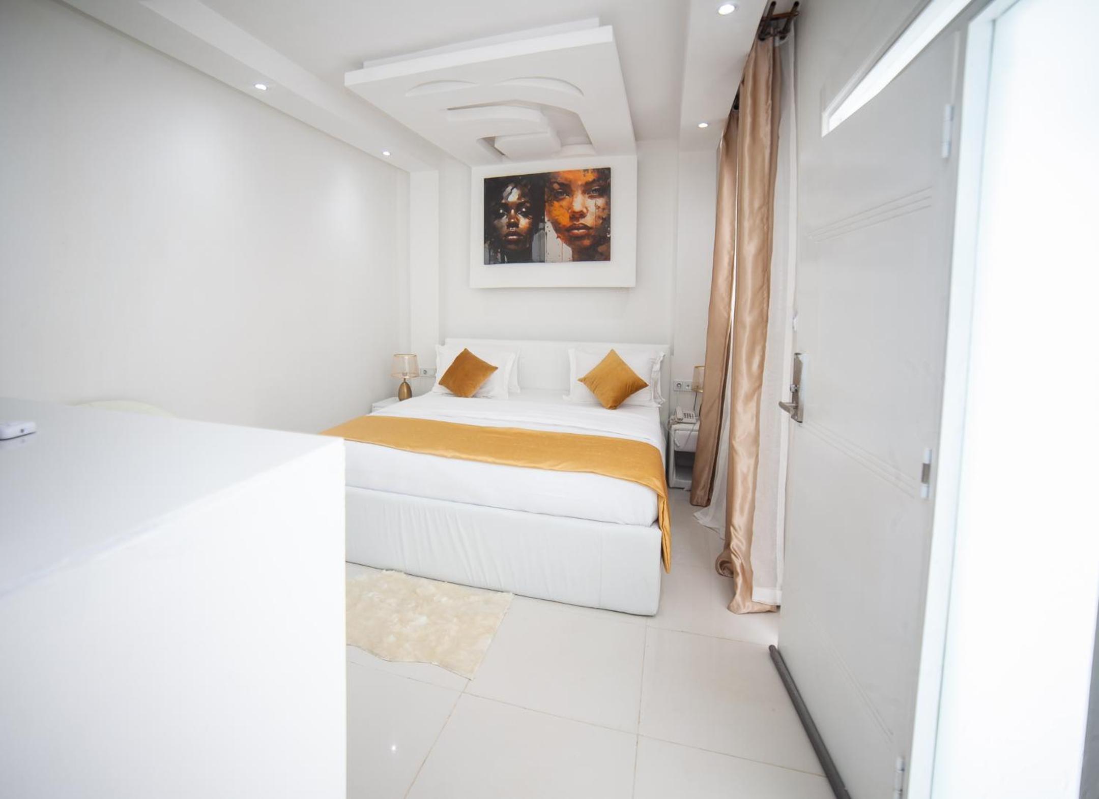 Kapreece Luxury Home