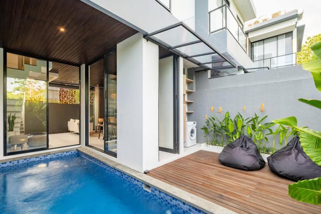 Private Villa Ayra 8C by OriVista 10mins to Melasti Beach view 5