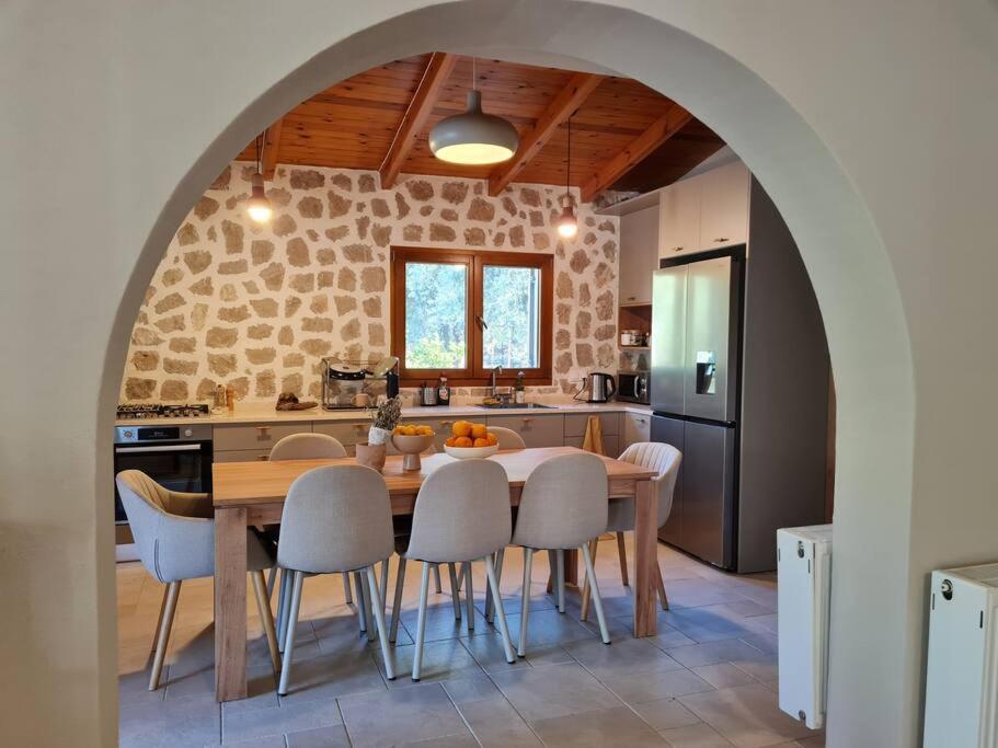 Iriti's Villa & Dahlia Studio
