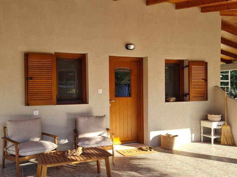 Iriti's Villa & Dahlia Studio