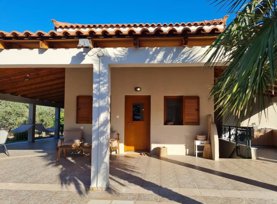 Iriti's Villa & Dahlia Studio