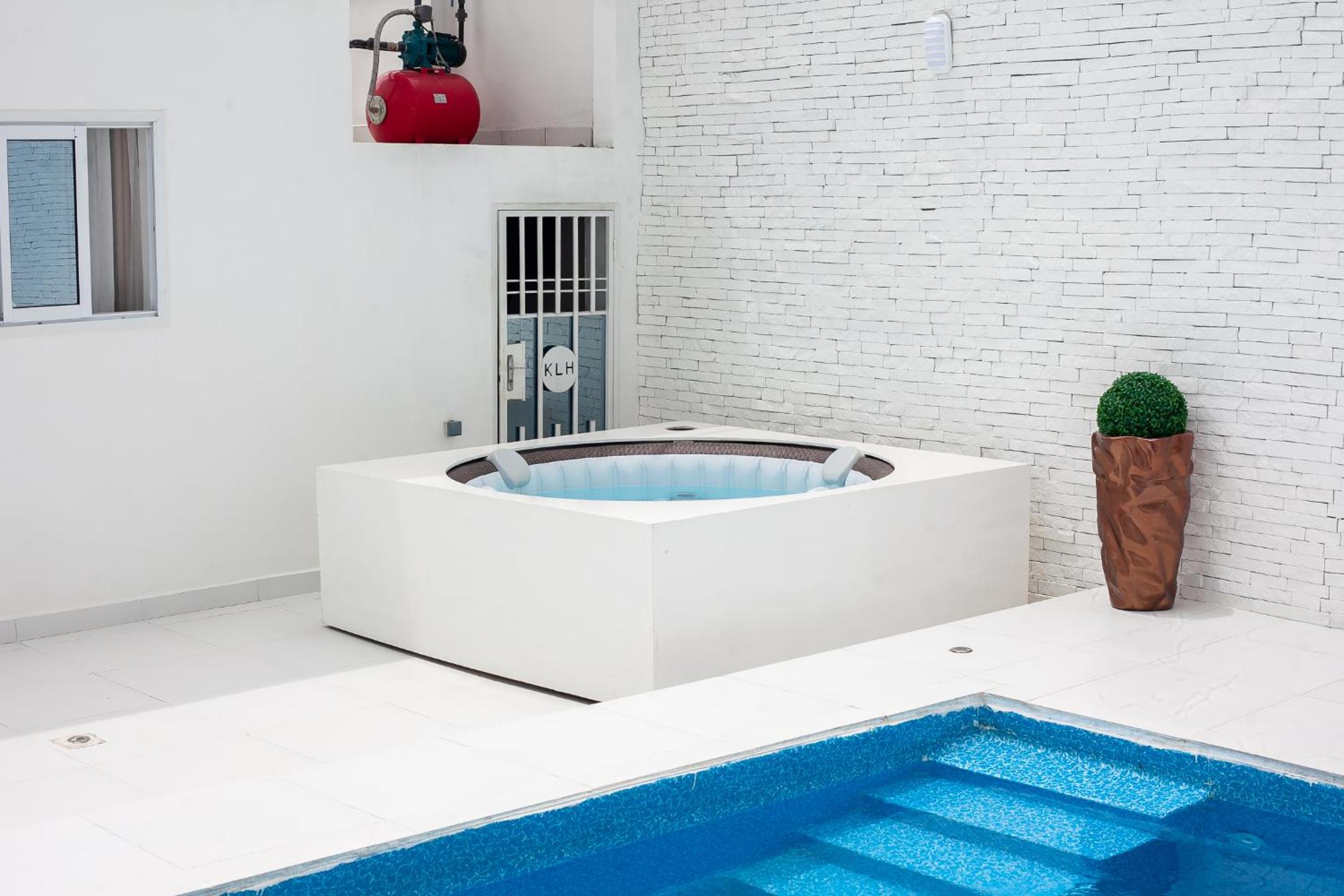 Kapreece Luxury Home