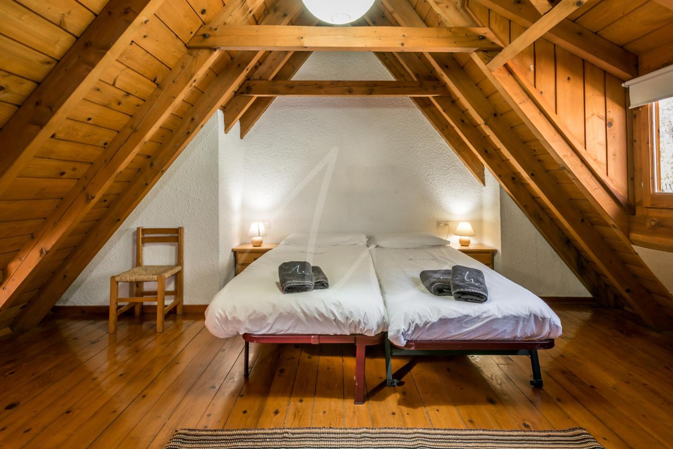 Casa Unhòla by SeaMount Rentals
