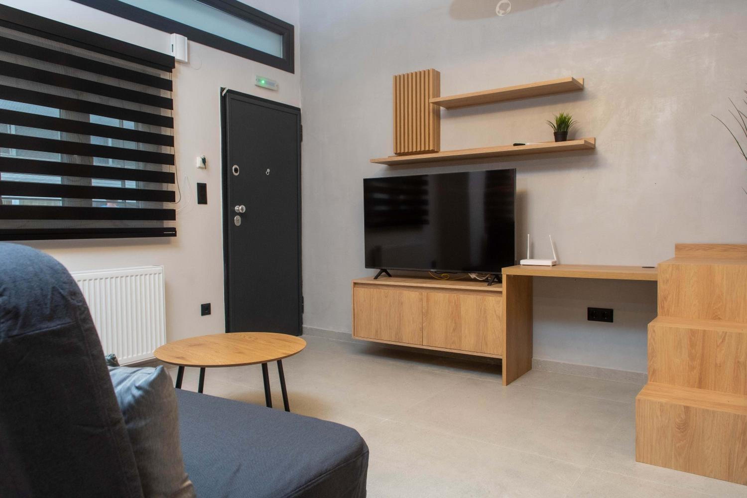 Central Deluxe Spacious Studio