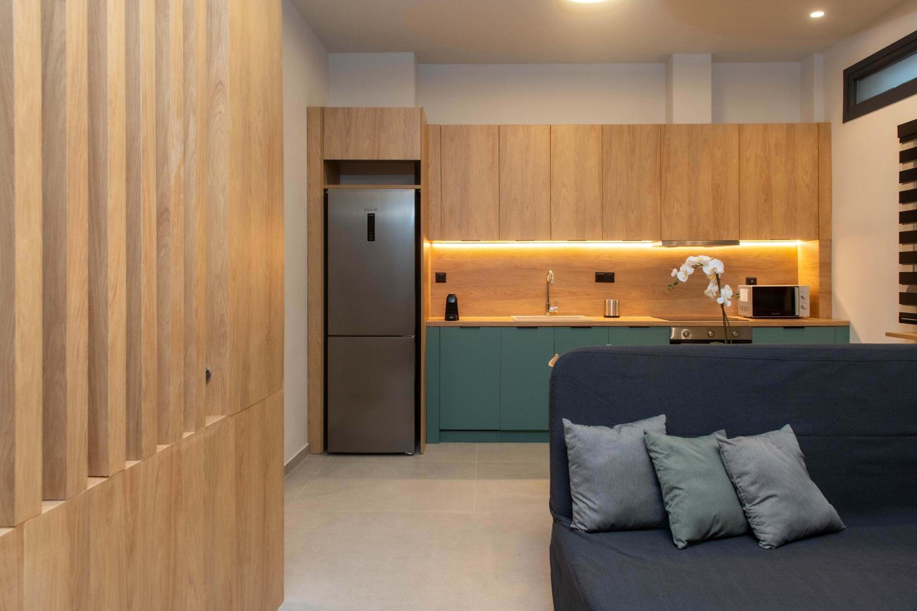 Central Deluxe Spacious Studio