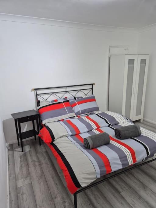 Exclusive 2Bedroom Flat in Battersea Sleeps 5