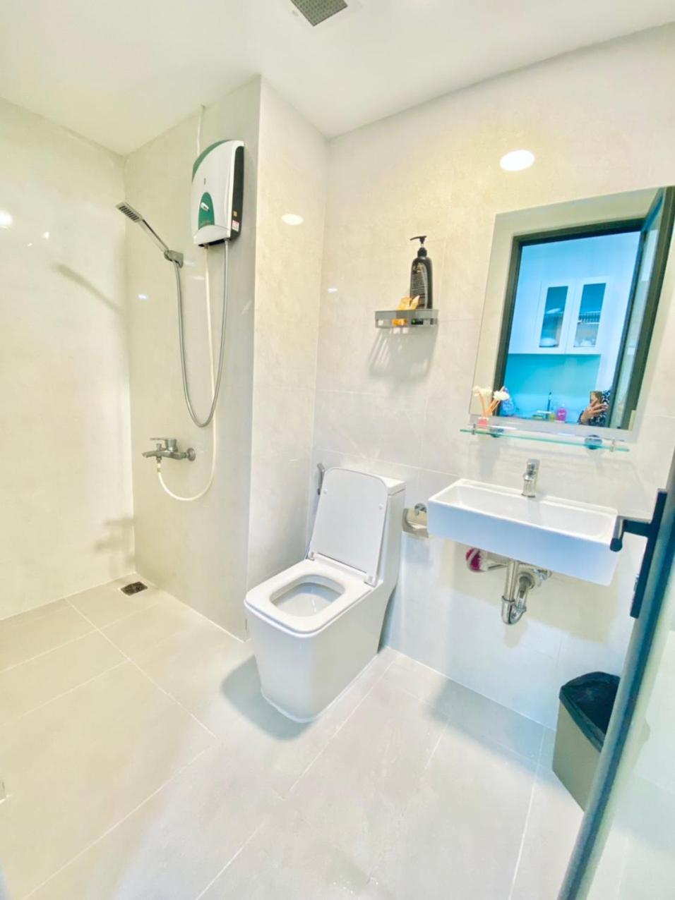 HighClass Suites - D1mension & Zenity, Night Sky View and Central